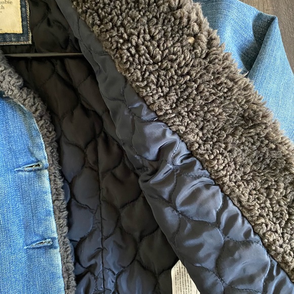 Abercrombie Denim Sherpa Puffer Jacket - Picture 3 of 4